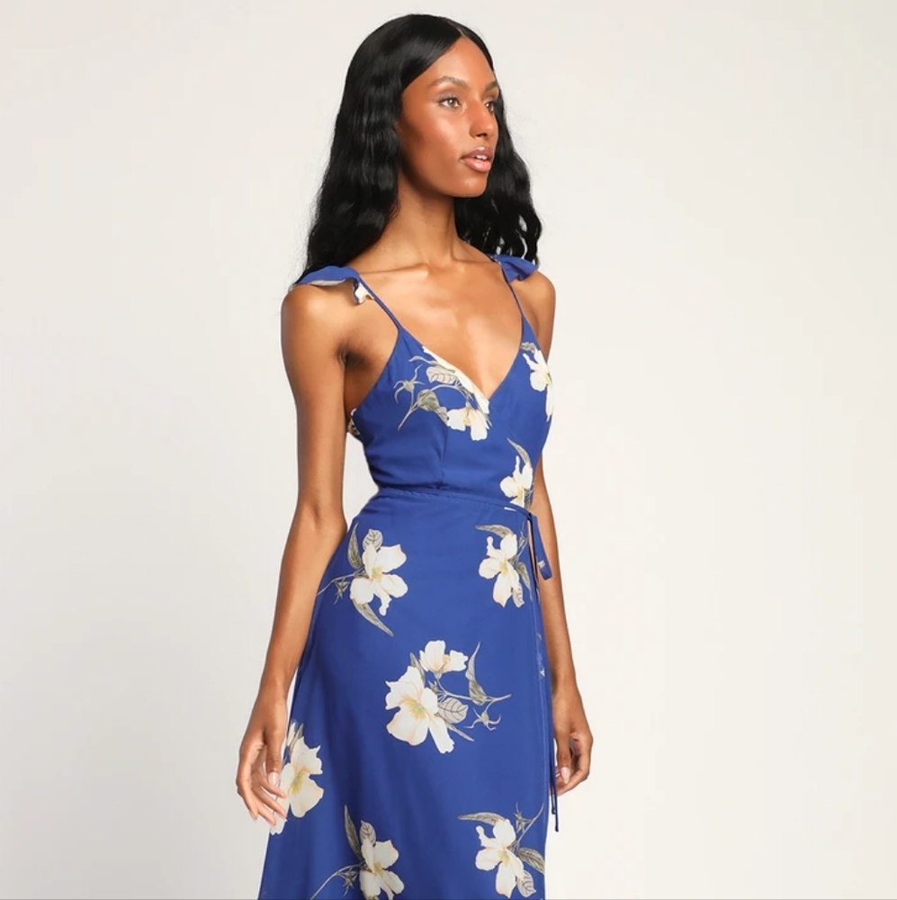 Lulu's Blue Floral high-low asymetrial dress